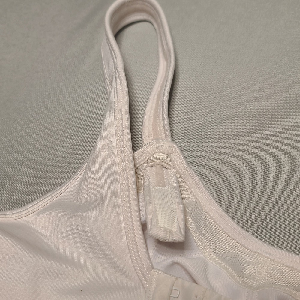 Moving Comfort Fiona Sports Bra Women 34B White High Impact Adjustable Strap - Picture 4 of 8